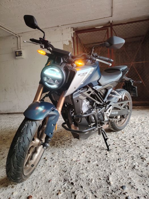 Sprzedam hondę CB125R
