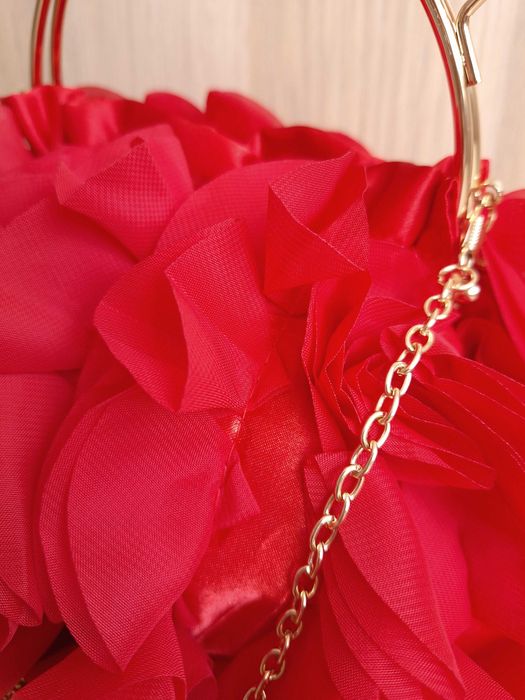 Damska Torebka Czerwona Z Płatkami Kwiat Chmurka Do Ręki Na Ramię