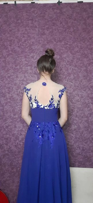Продам випускну сукню