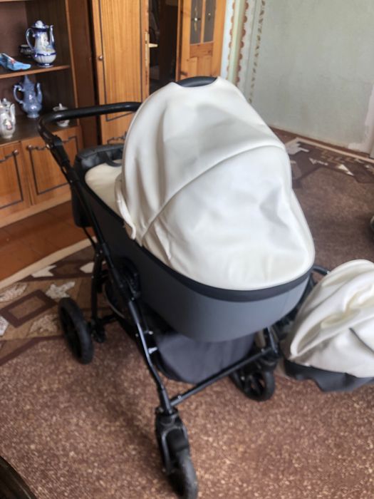 Дитяча коляска 2 в1