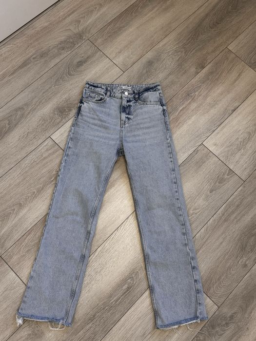 Джинси від Zara 34 розмір