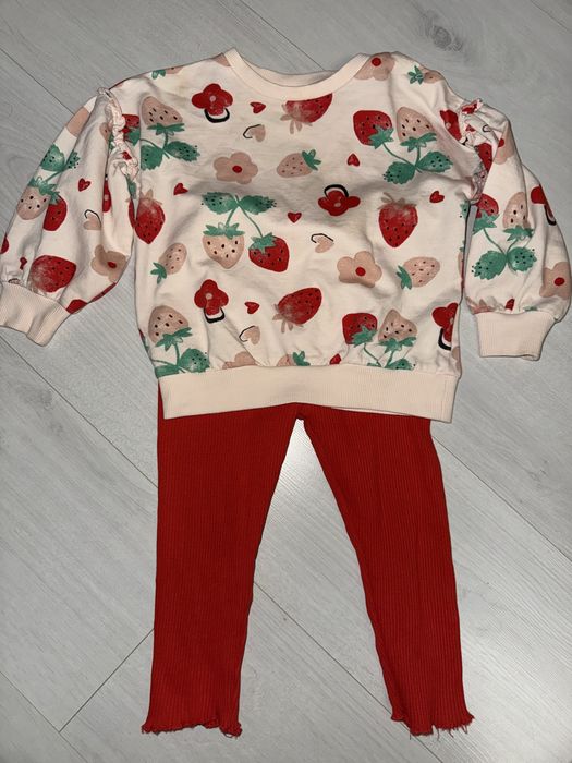 Костюмчики дитячі кофти лосини сукня 80-86 розмір (все разом)