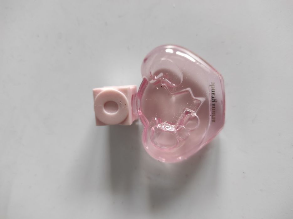 Ariana  Grande 7,5ml miniaturka zapachu flakonik
