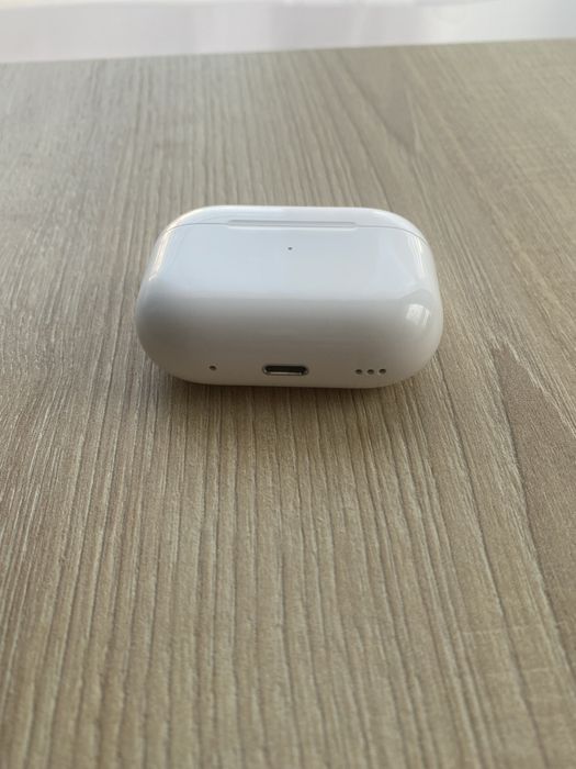 Кейс Airpods pro 2 А2700 A2968