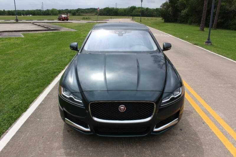 2017 Jaguar XF Premium