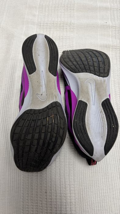 Кросівки Nike Zoom Fly 4