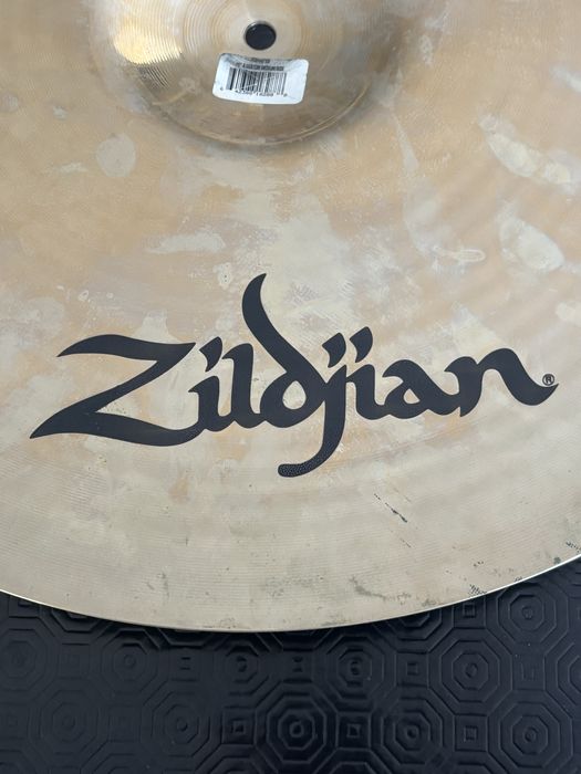 Zildjian A Custom Medium Ride 20”