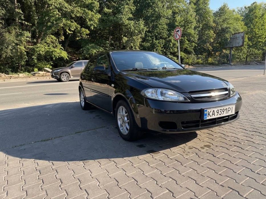 Автомобіль Chevrolet Lacetti