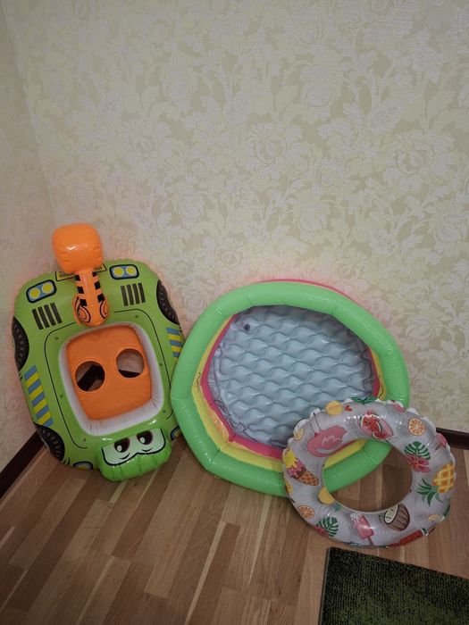 Надувний круг, надувний басейн дитячі