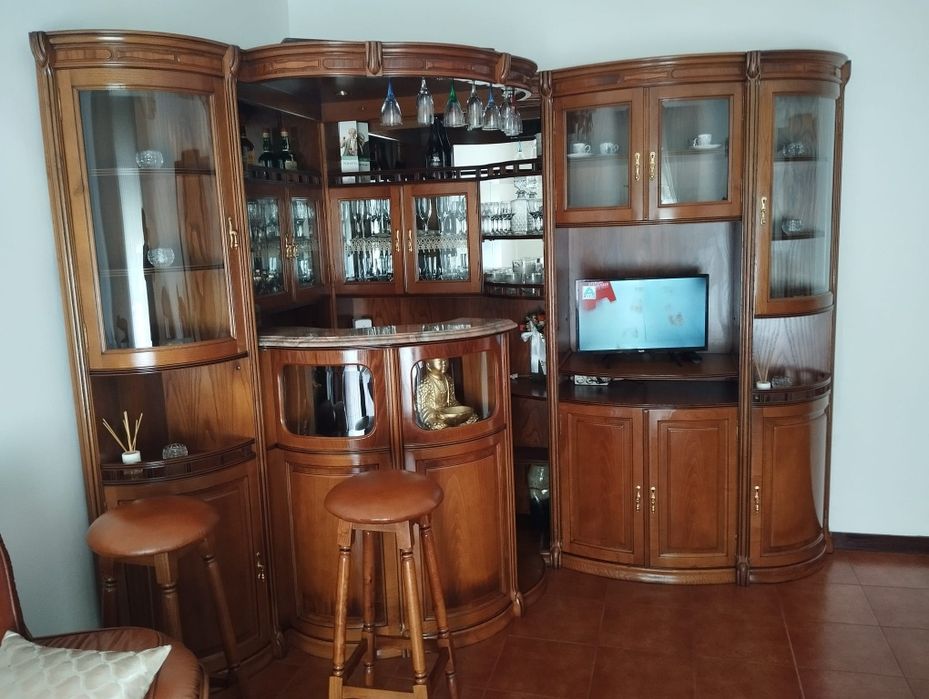 Vendo bar de sala como novo