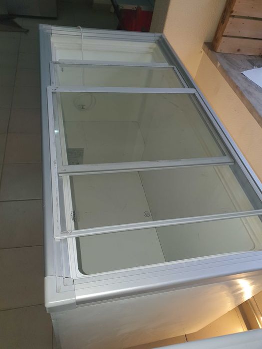 Arca horizontal fricon