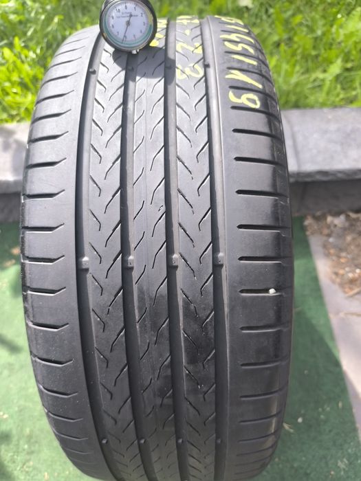 Opona Continental Eco contact 6 Q 235/45/19 pojedynka