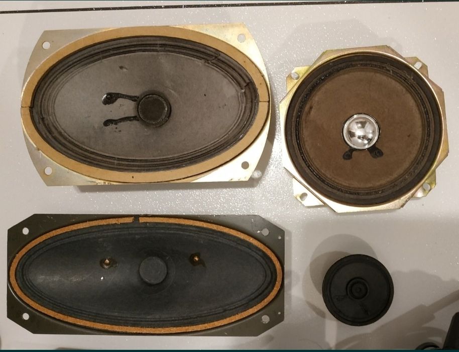 Głośniki różne rodzaje