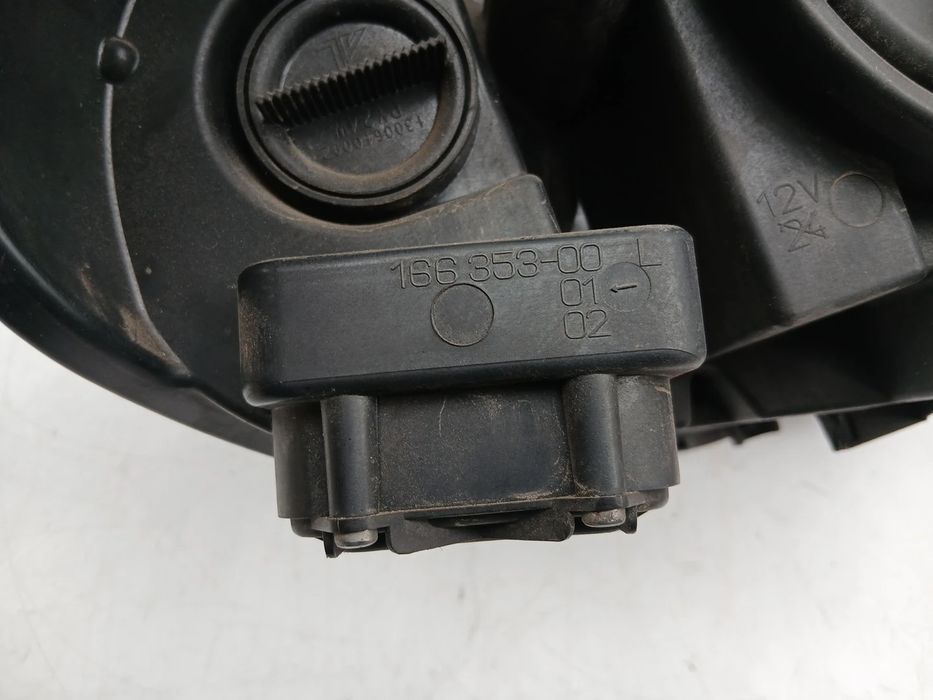 Ótica / farol esquerda BMW X6 (E71, E72)