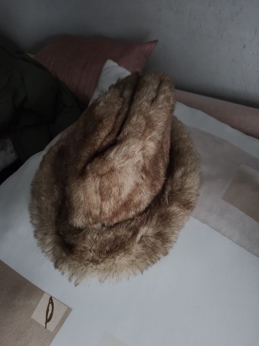 Nowa Czapka futrzana Tommy Hilfiger rozmiar s/m
