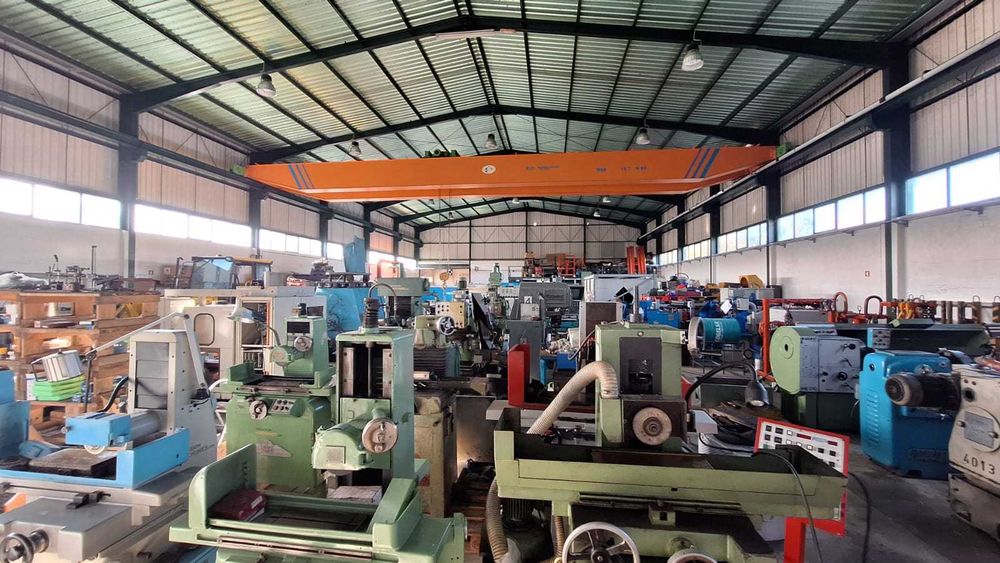 Máquinas Industriais e Ferramentas