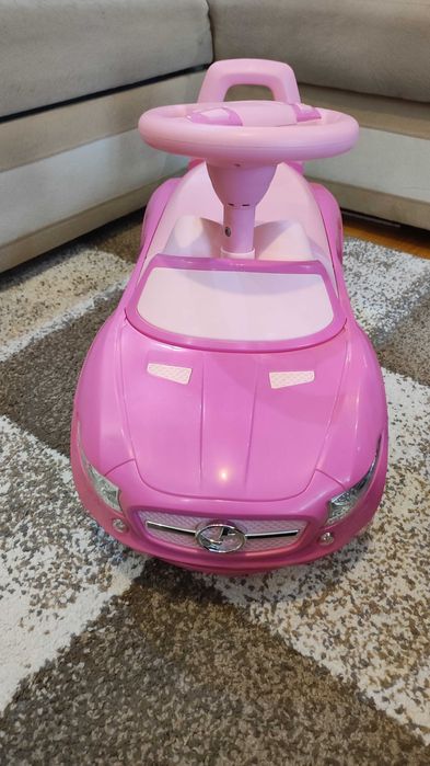 Jeździk pchacz dla dziewczynki