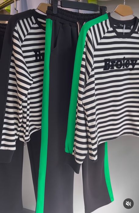 Костюм женский весна, лето