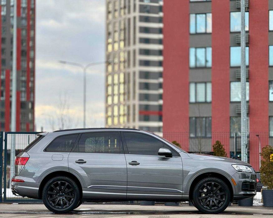 Продаж гарного Audi Q7