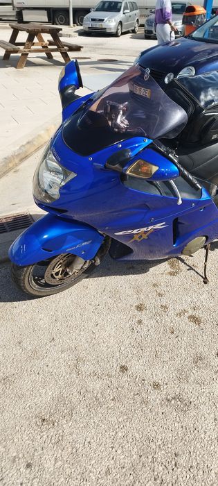 Honda CBR 1100 de injeção