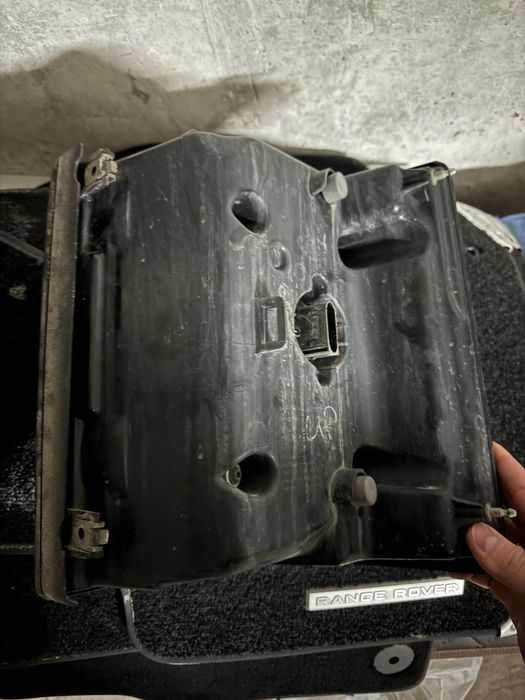 Задній лівий  ліхтар Range Rover