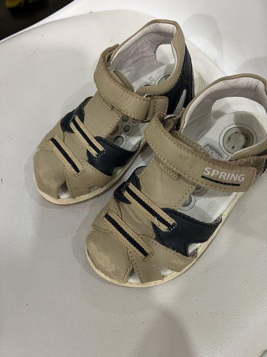 Sandalias Chicco / tamanho 25