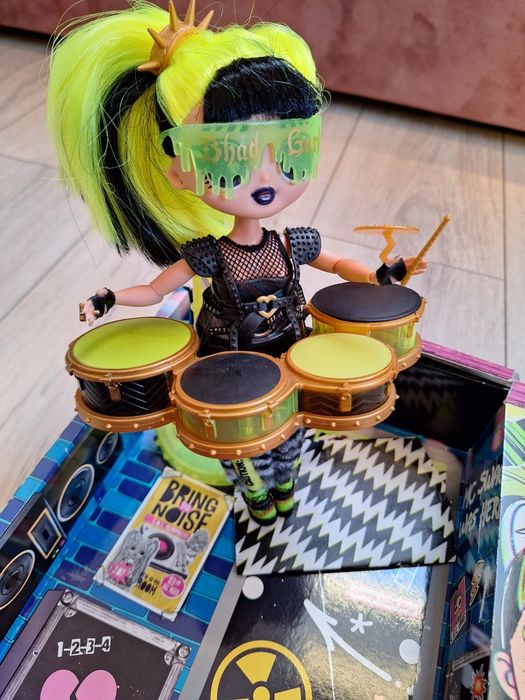 L.O.L. Surprise! O.M.G. Remix Rock Bhad Gurl & Drums.