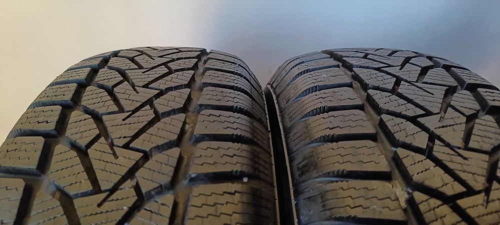 2X 185/70R14 88T Uniroyal Winter Expert 351E
