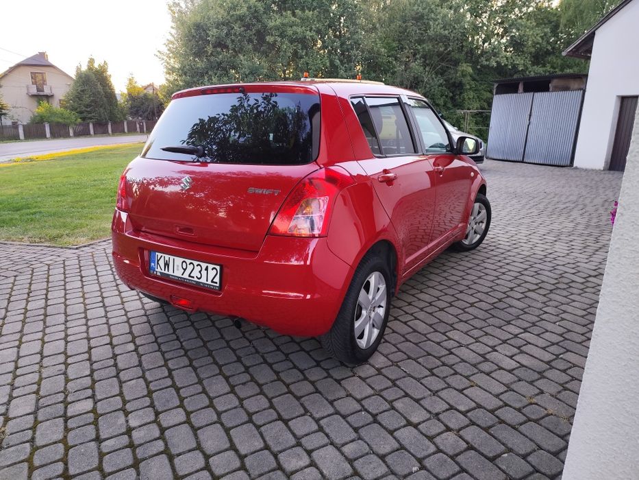 Suzuki Swift 1,3 benzyna Salon Polska pierwsza rej.2009