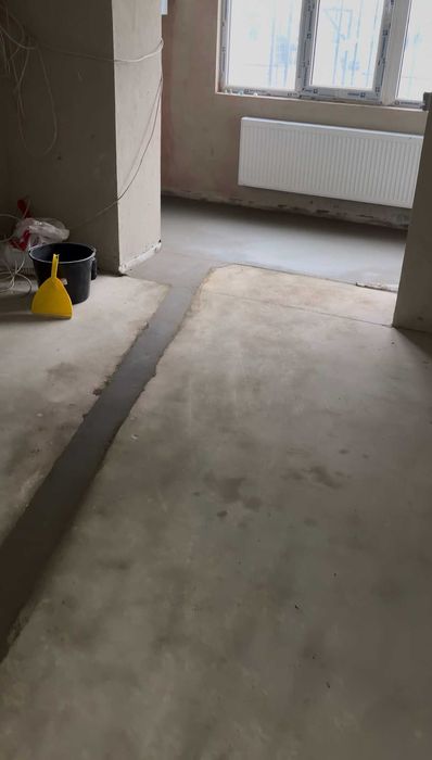 Стяжка підлоги напівсуха, мокра | Промислова підлога | Швидко | Якісно