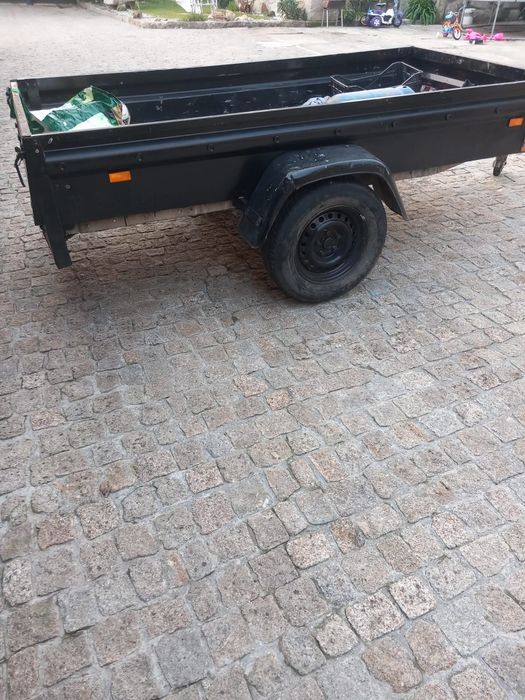 Reboque de 1200kg