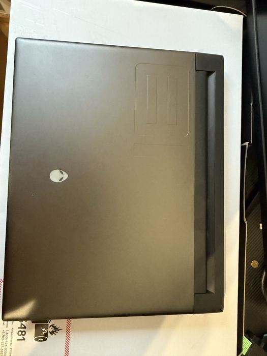 Laptop Gamingowy DELL Alienware m18 R1 i7 13700/4060