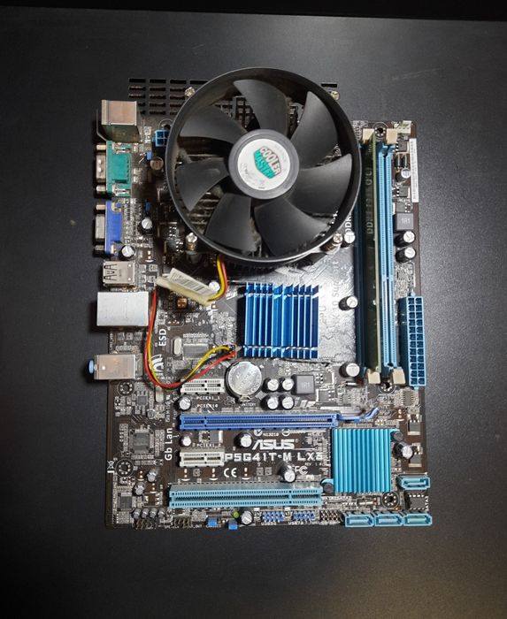 Готовий комплект
ASUS P5G41T-M LX3 + Intel E3400 + 2GB DDR3 + Кулер