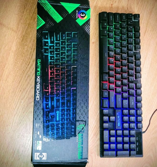Teclado Gaming com Iluminação RGB