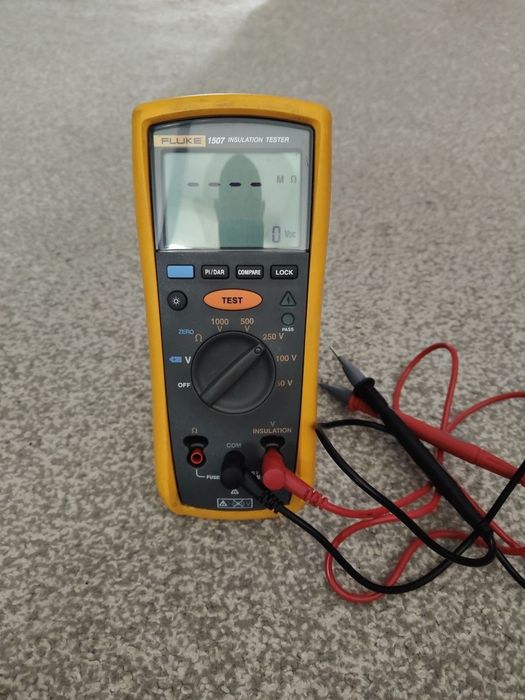 Miernik Tester izolacji Fluke 1507