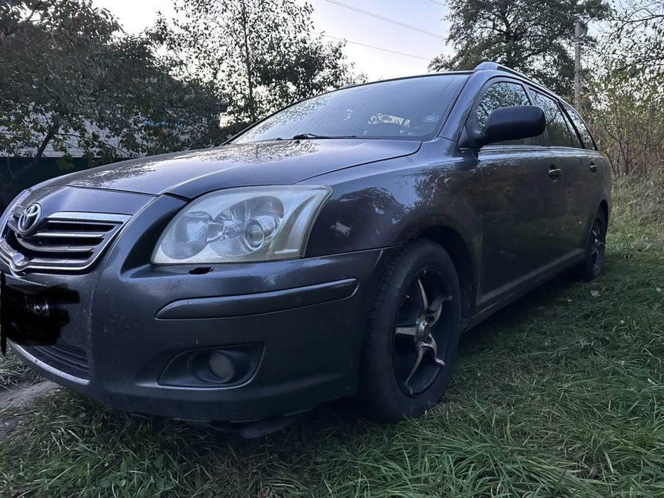 Продам Тойота Авенсис