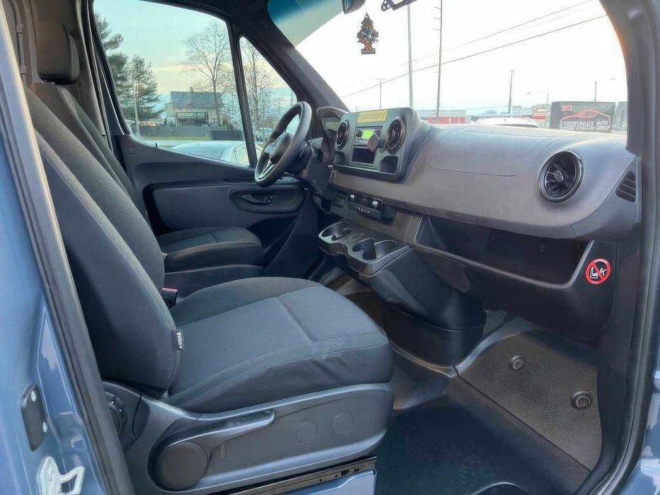 Mercedes-Benz Sprinter      2019