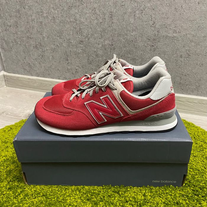 Червоні чоловічі кросівки New Balance 574