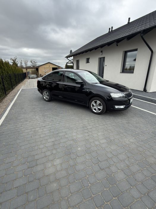 Skoda rapid  / benzyna