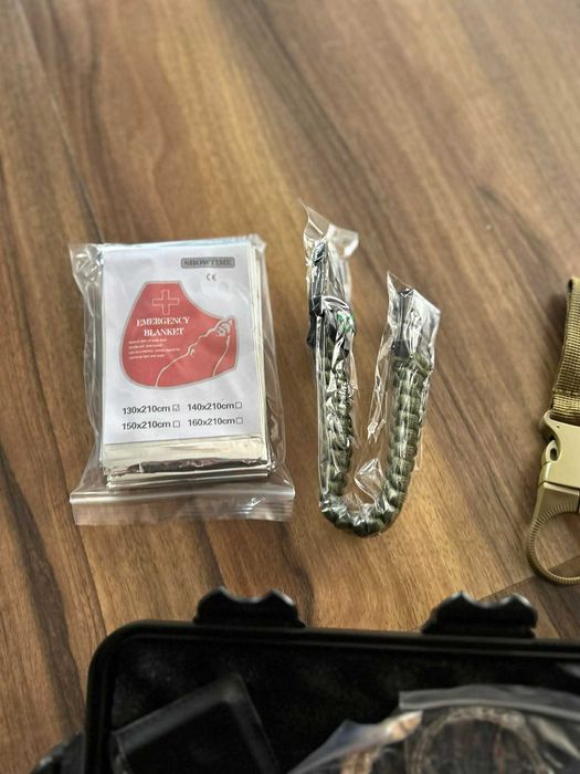 Zestaw Survivalowy 32w1 Niezbędnik Multitool Survival + WALIZKA NOWY