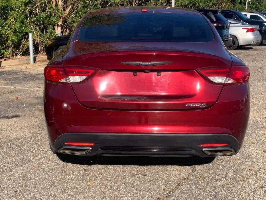 Chrysler 200 S      2015