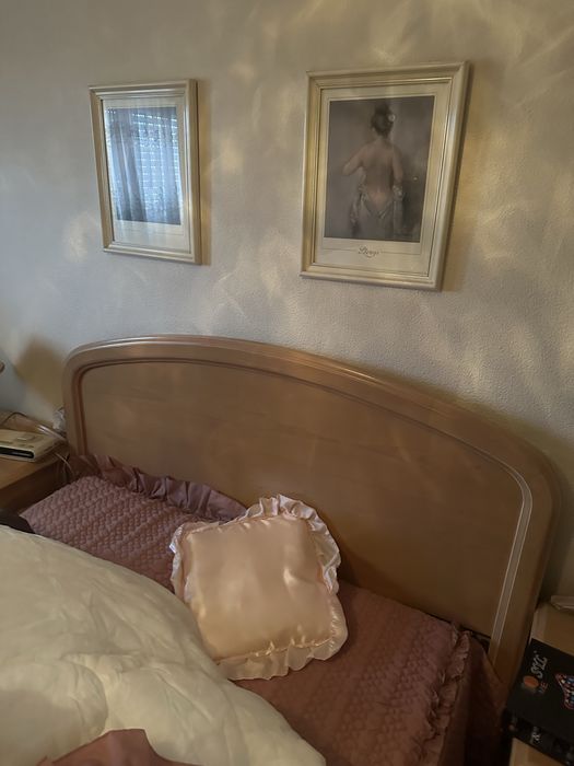 Conjunto de quarto em madeira solida de fabrica do norte ,