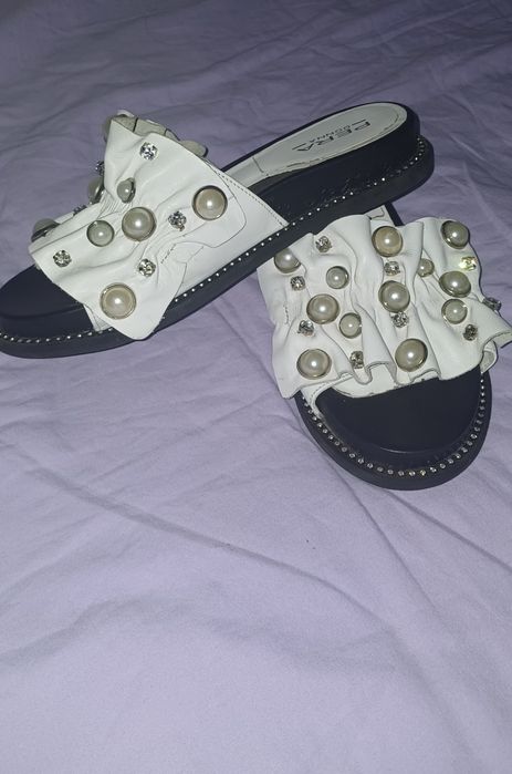 Шлепанцы сабо с камнями