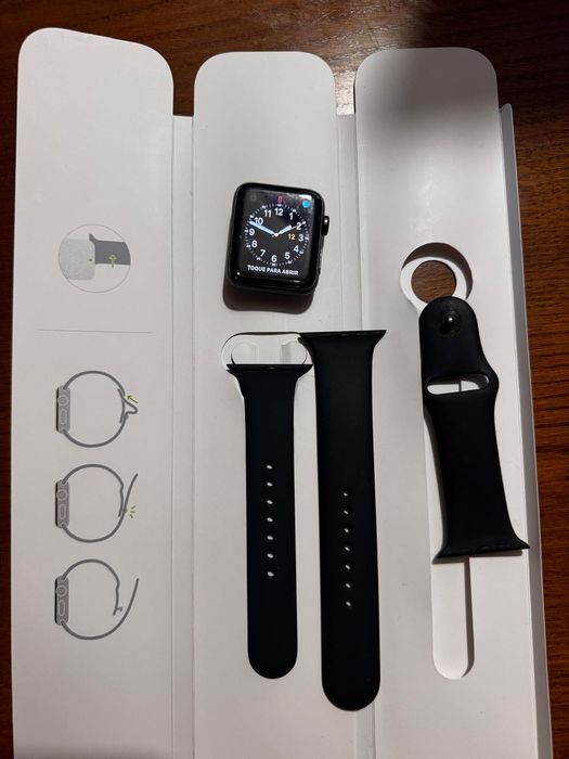 Apple Watch Series 3 GPS 42mm — Completo com Extras
