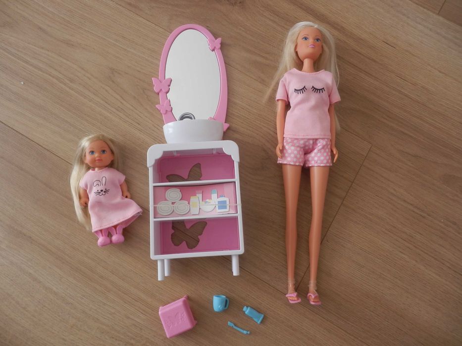 Lalki Barbie duża i mała z akcesoriami