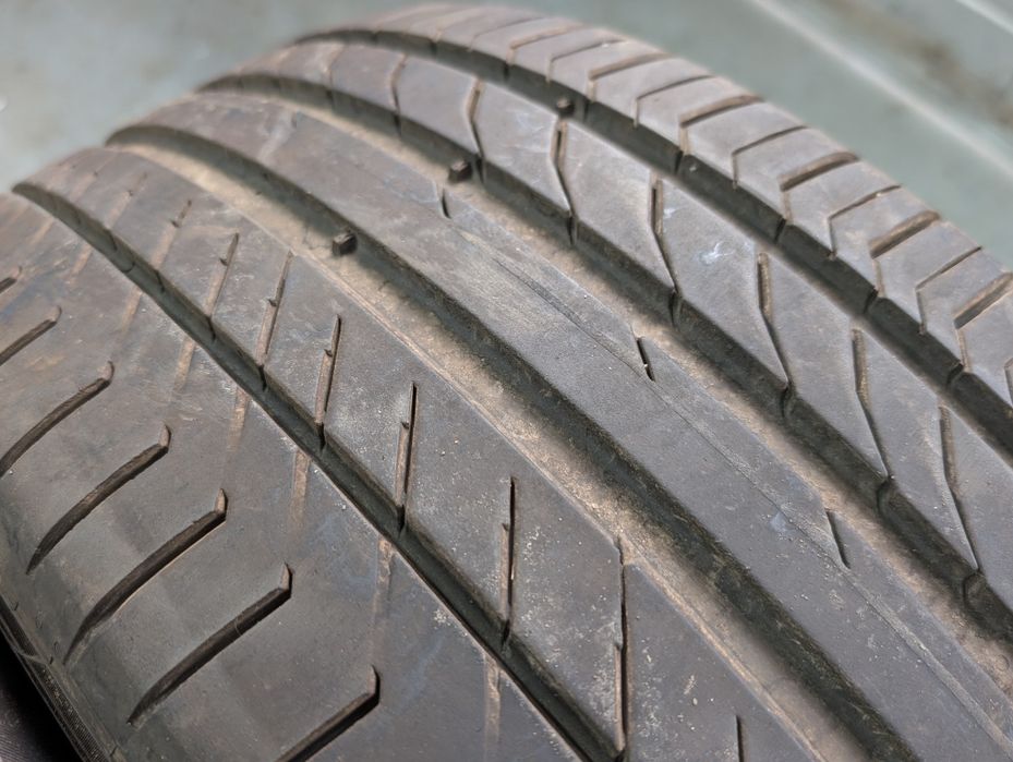 Continental Sport Contact 5 245/40/19 para Opony