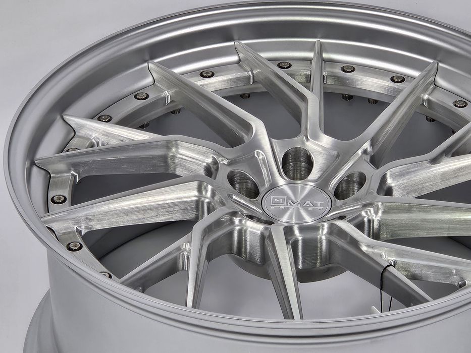 Kute felgi dwuczęściowe 4MAT Forged 21x9.5j ET15 Lewe i Prawe