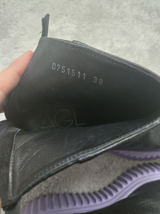 Продаю женские челси AGL