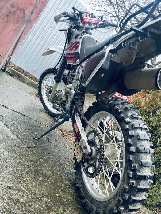HONDA xr250 enduro