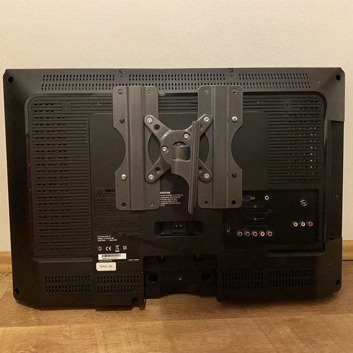 Telewizor SHARP 26 cali LC-26S7E-BK